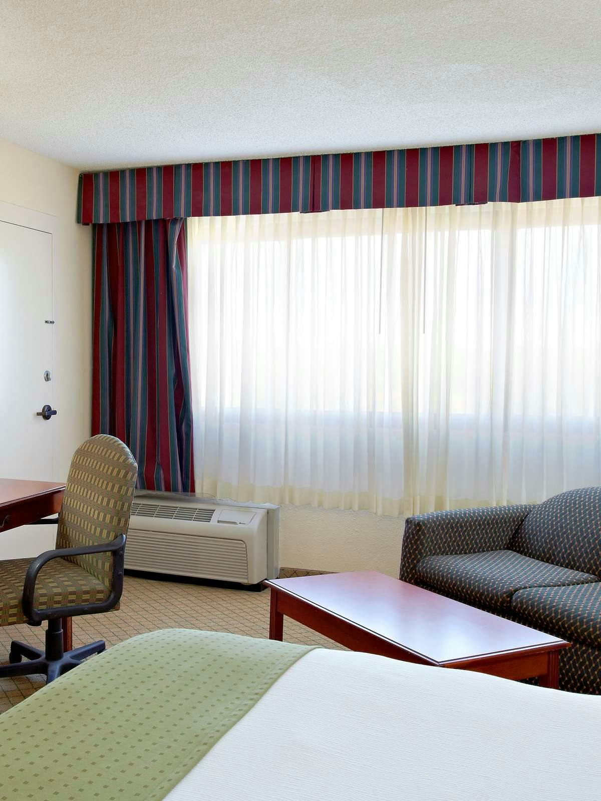 Hotel Holiday Inn Mobile West I 10 photo 1