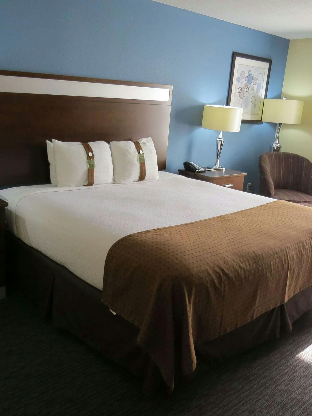 Hotel Holiday Inn Lansdale photo 1