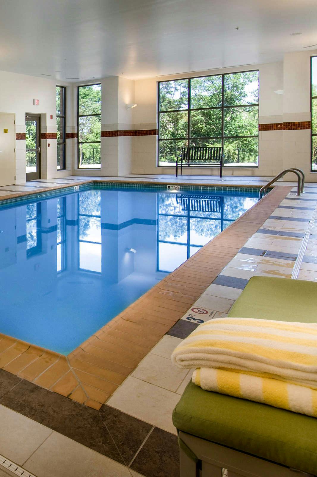 Hotel DoubleTree by Hilton Hotel Sterling - Dulles Airport photo 1