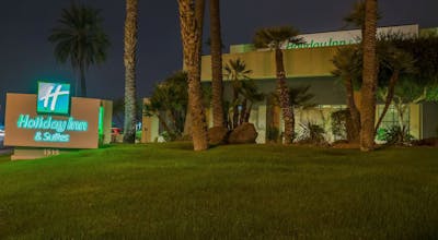 Holiday Inn Hotel & Suites Phoenix Airport North