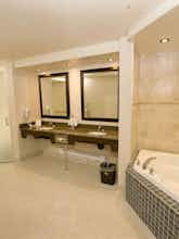 Hotel Holiday Inn Hotel & Suites West Edmonton photo 3