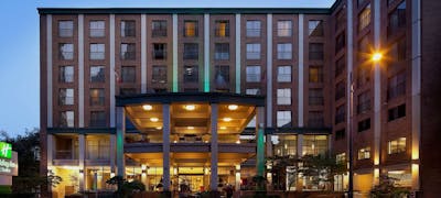 Holiday Inn Hotel & Suites Vancouver Downtown