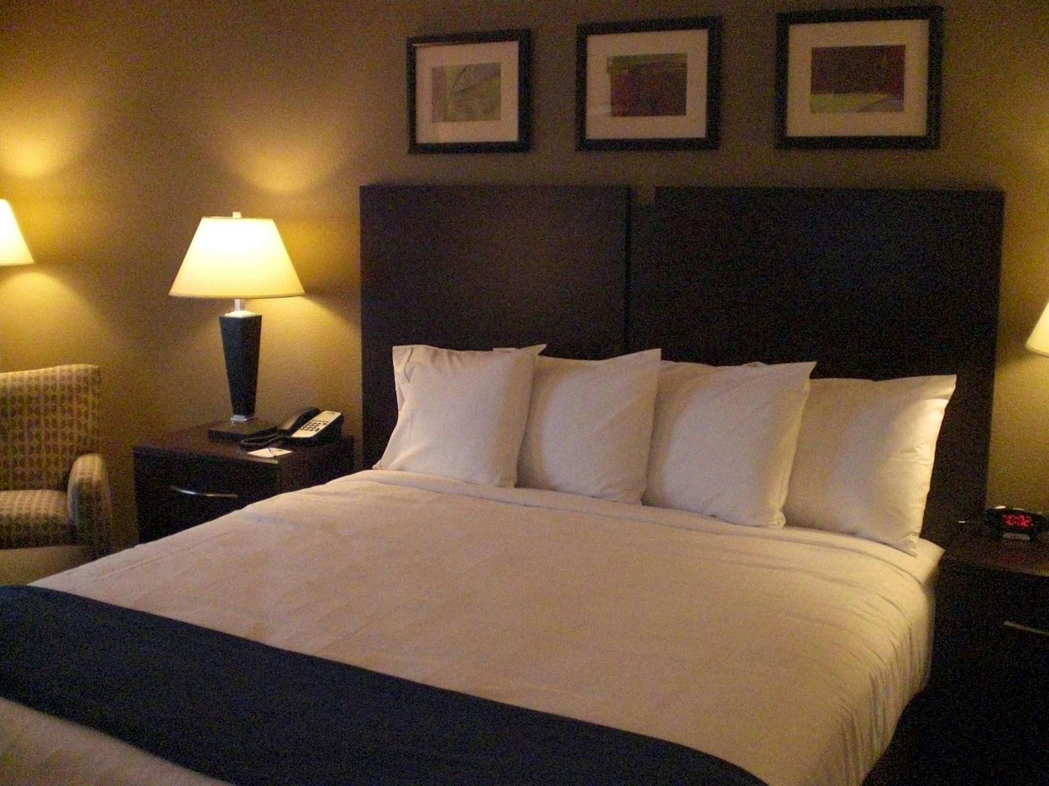 Holiday Inn Express Clovis Fresno