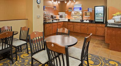 Holiday Inn Express DeForest