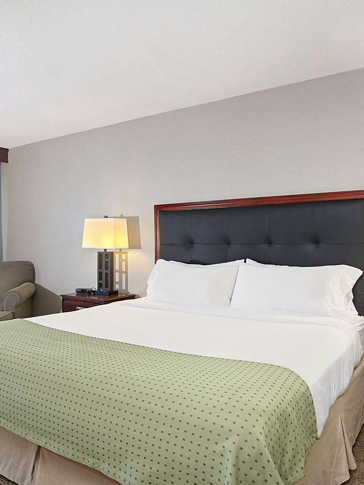 Hotel Holiday Inn University Plaza Bowling Green photo 1