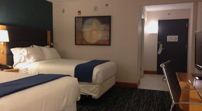 Holiday Inn Express Hotel & Suites Stamford