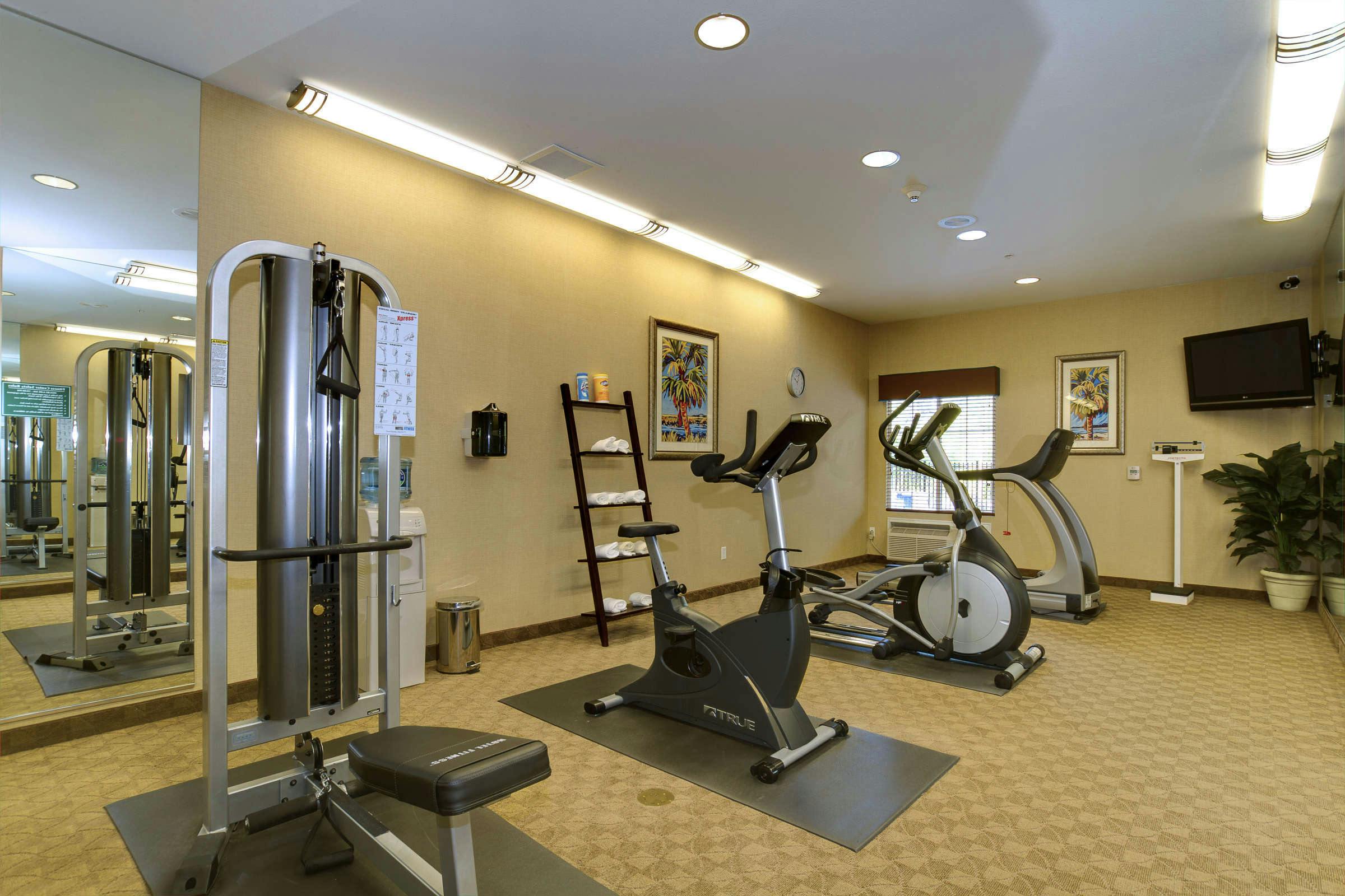 Hotel Holiday Inn Express Telecom Park photo 5