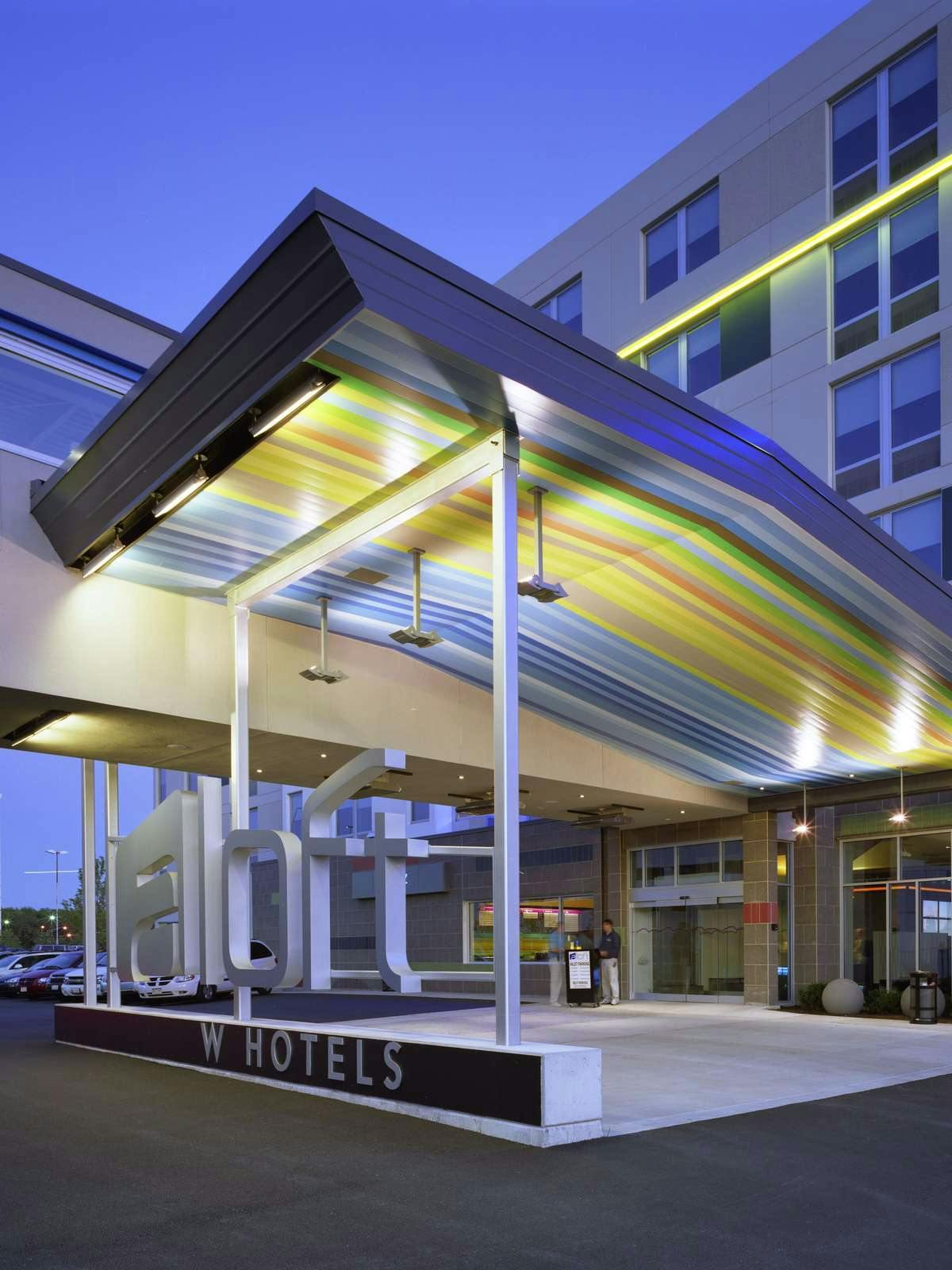 Hotel Aloft Chicago O'Hare photo 1