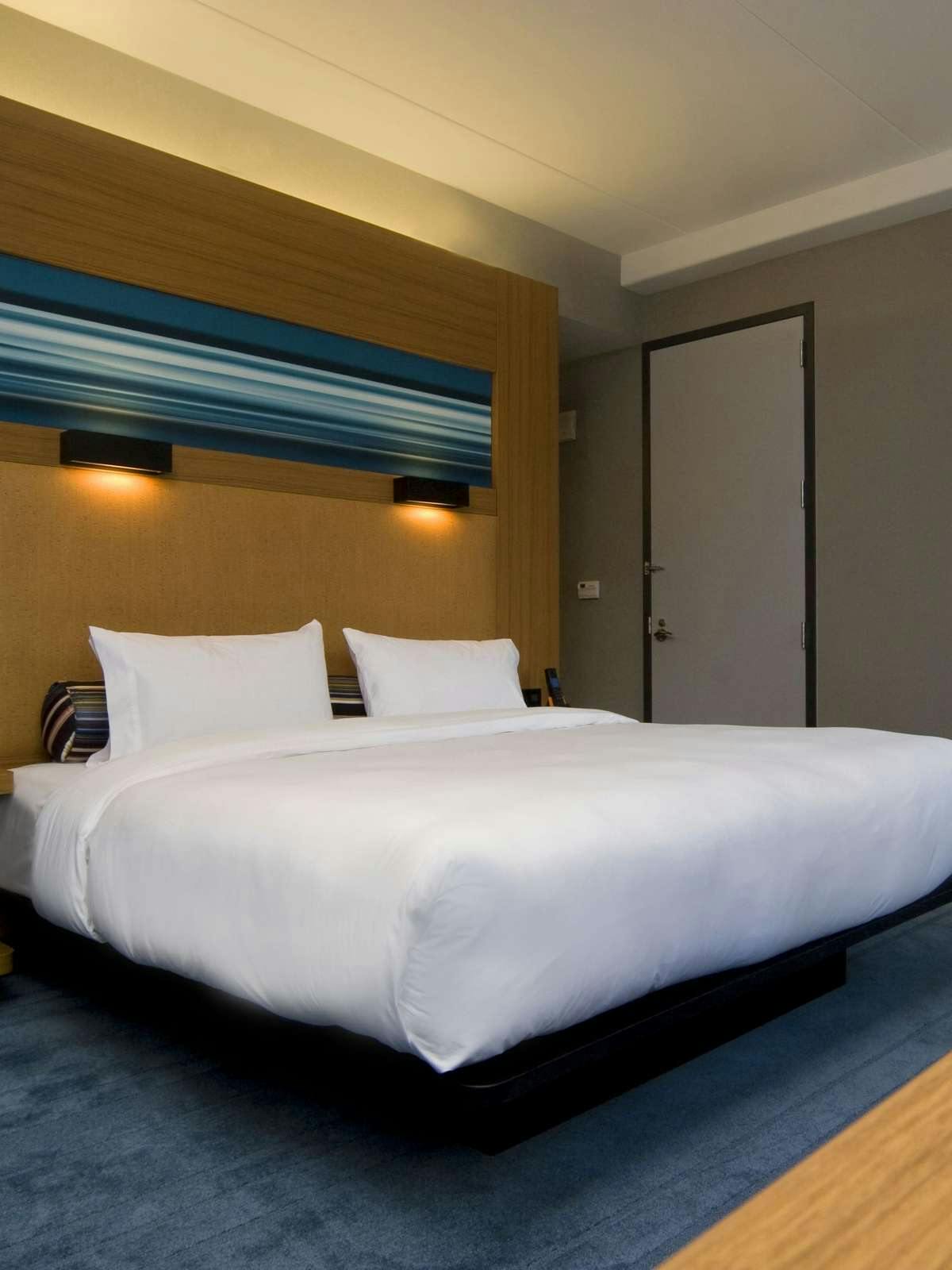 Hotel Aloft Charlotte Uptown at the EpiCentre photo 2