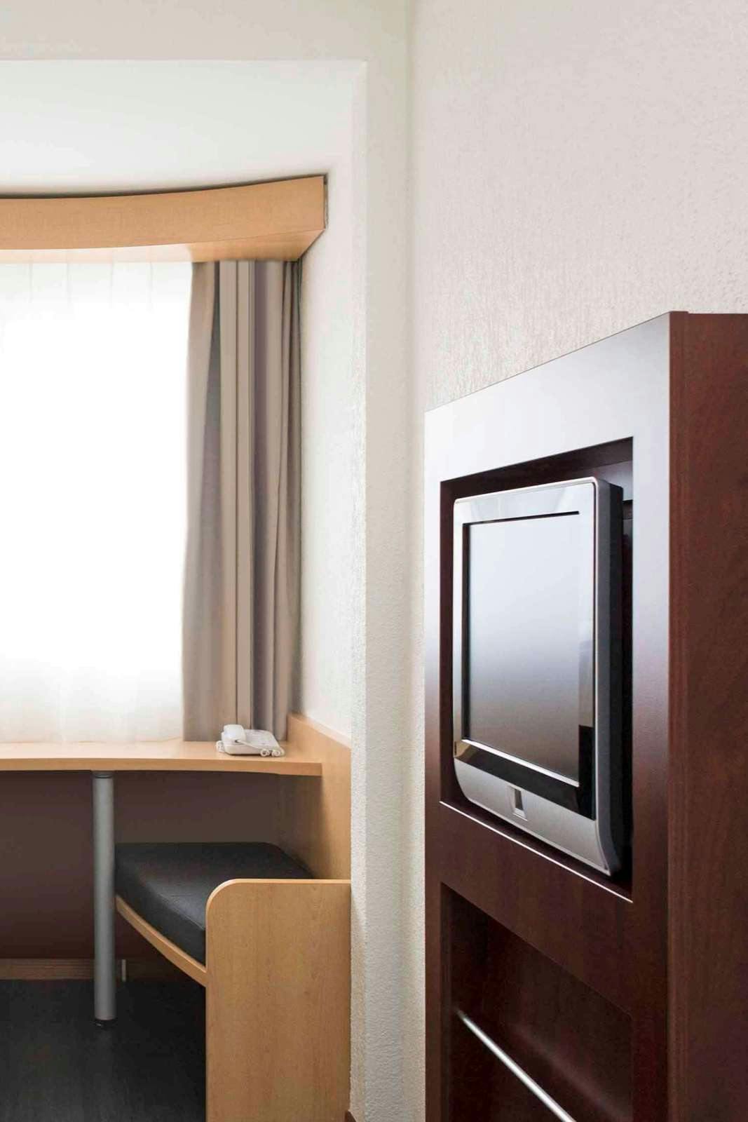 Hotel ibis Geneve Centre Gare photo 3