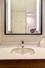 Hotel Tru by Hilton Sterling Heights Detroit photo 4