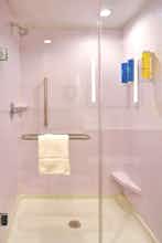 Hotel Tru by Hilton Sterling Heights Detroit photo 5