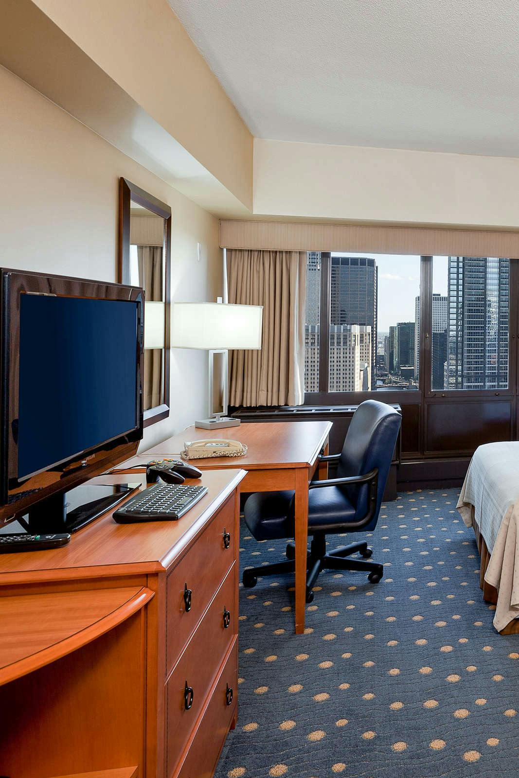 Hotel Holiday Inn Chicago Dwtn-Wolf Point photo 4