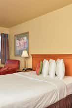 Hotel Americas Best Value Inn Lakewood Tacoma S photo 5