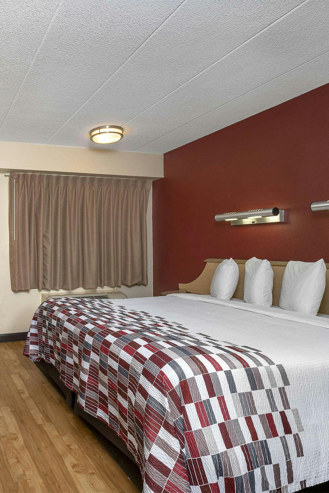 Hotel Red Roof Inn Detroit - Roseville/ St Clair Shores photo 1