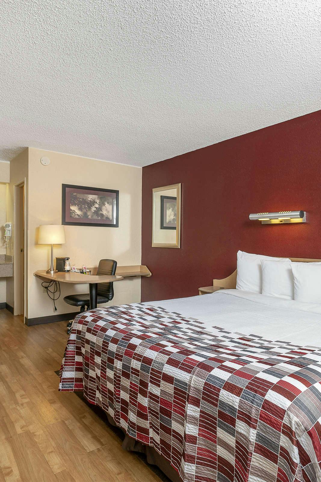 Hotel Red Roof Inn Detroit - Roseville/ St Clair Shores photo 2