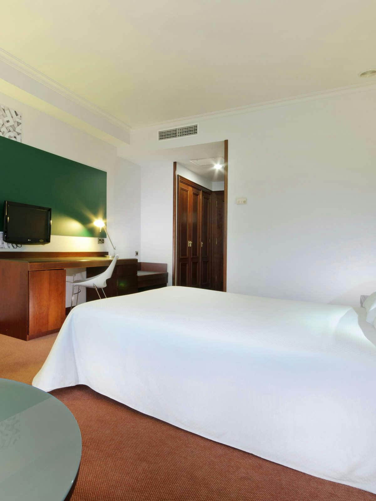 Hotel Tryp Santiago photo 4