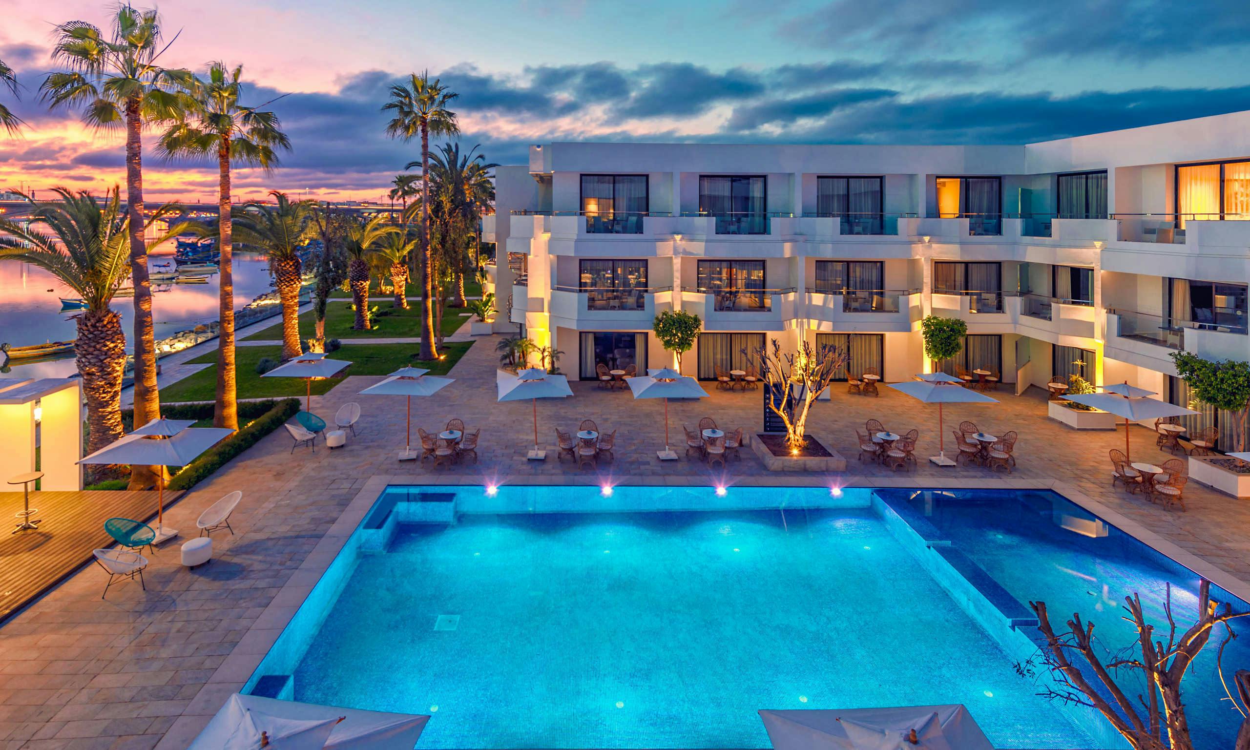Dawliz Resort & Spa