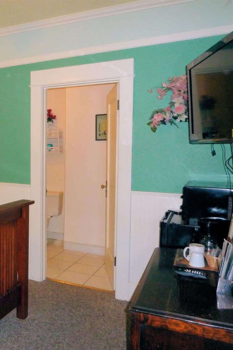 Hotel Americas Best Value Inn & Suites Royal Carriage photo 5