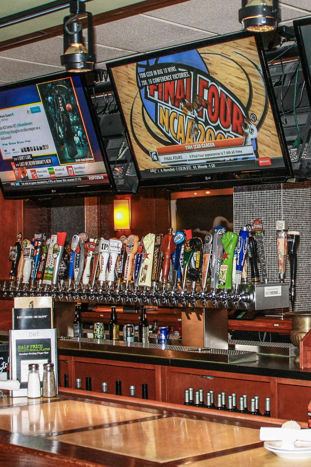 Hotel Holiday Inn Chicago North Shore photo 3