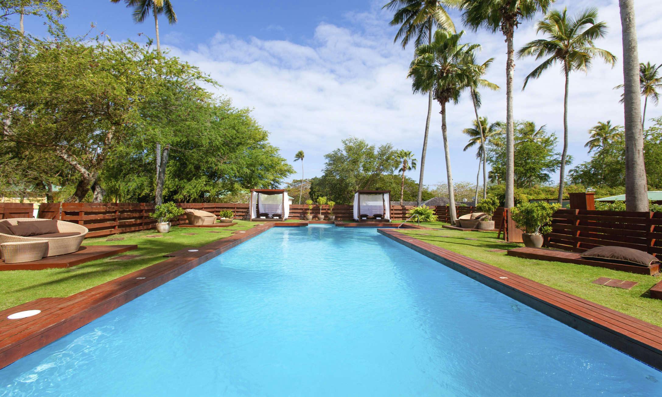 Villa Montana Beach Resort