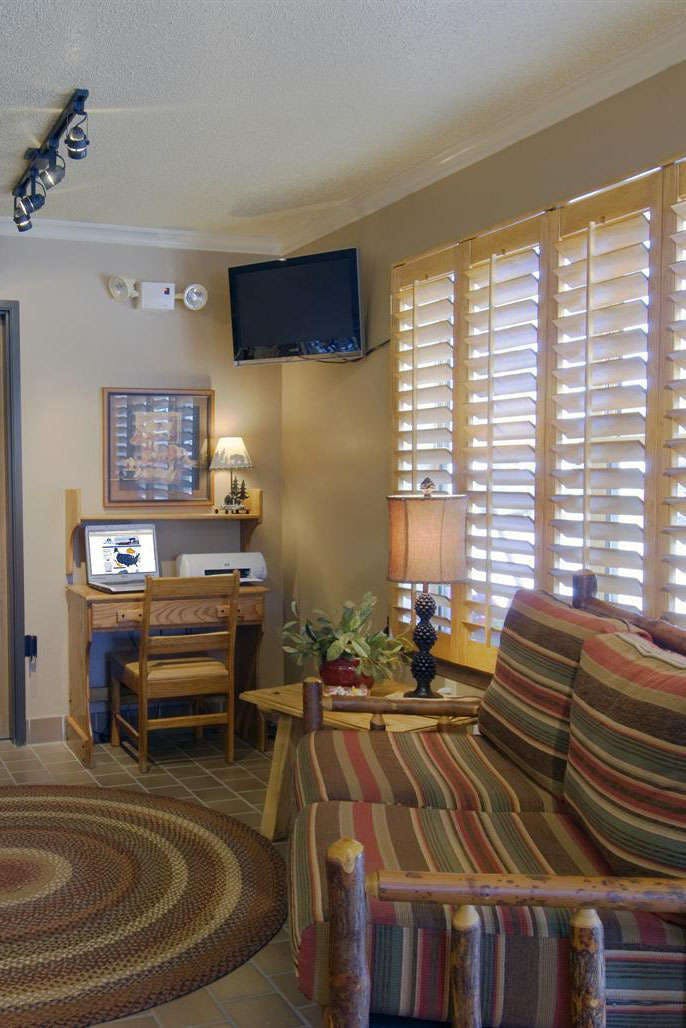 Hotel Americas Best Value Inn Covered Wagon Lusk photo 5