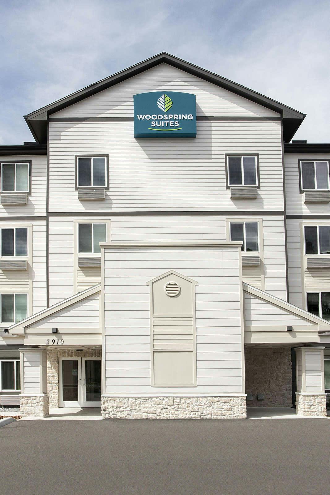 Hotel WoodSpring Suites Daytona Speedway photo 1