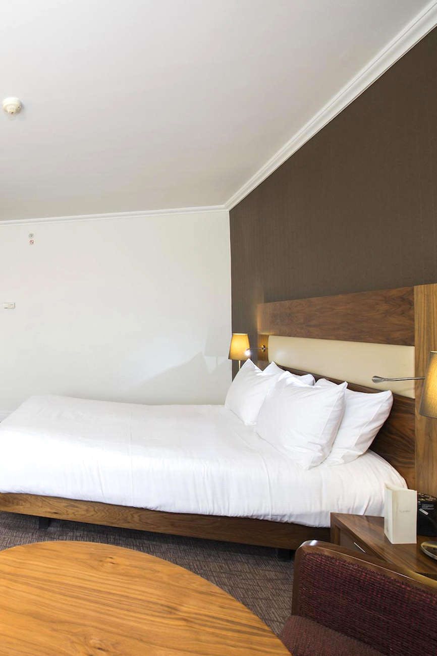 Hotel DoubleTree by Hilton Hotel Dartford Bridge photo 1