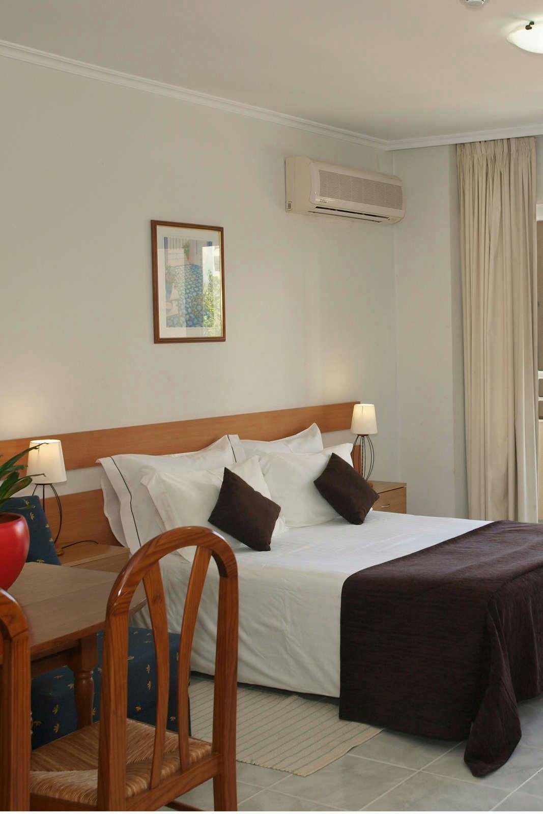 Hotel Apartamentos Turisticos Jardins Da Rocha photo 3