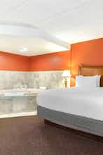 Hotel Holiday Inn Express Chicago Downers Grove photo 5