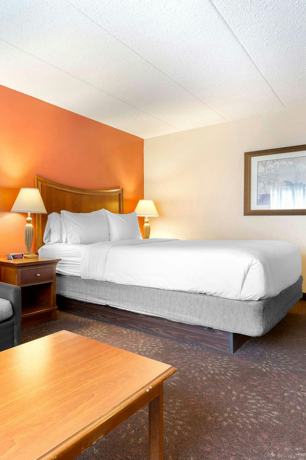 Hotel Holiday Inn Express Chicago Downers Grove photo 4