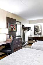 Hotel Red Roof PLUS+ Boston - Framingham photo 5