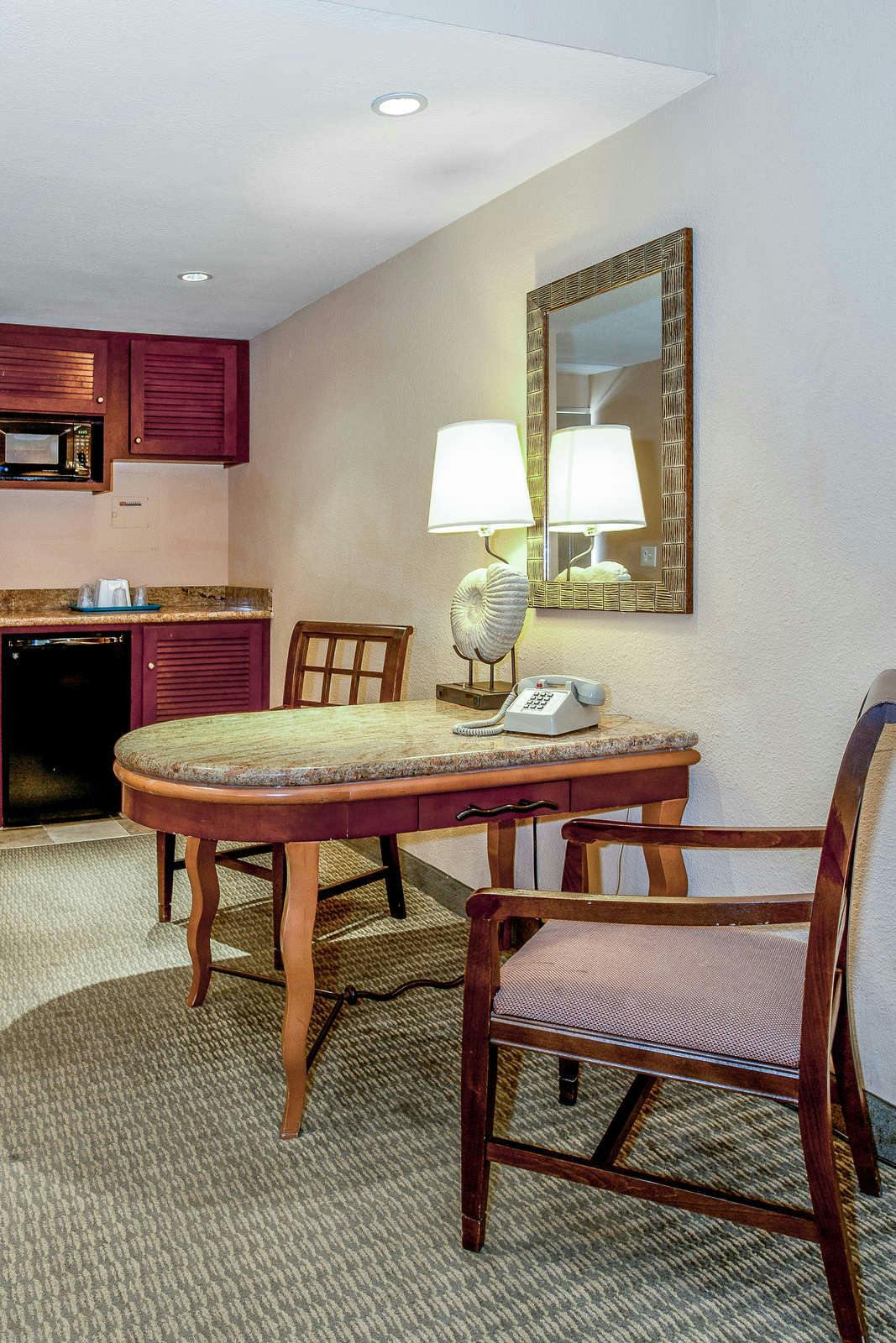 Hotel Pacific Shores Inn photo 5