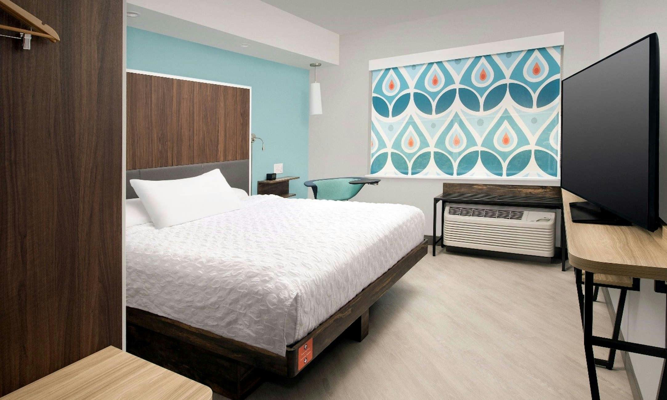 Tru by Hilton McDonough