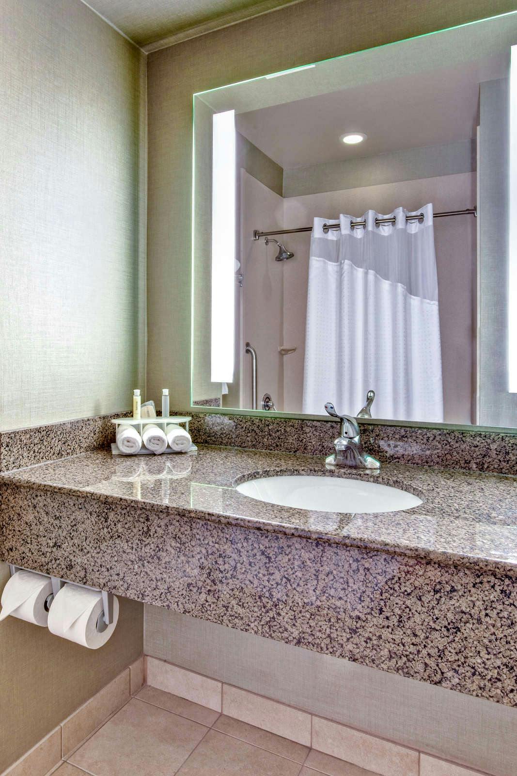 Hotel Holiday Inn Express Hotel & Suites Las Vegas photo 5