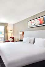 Hotel DoubleTree by Hilton Bristol North photo 1