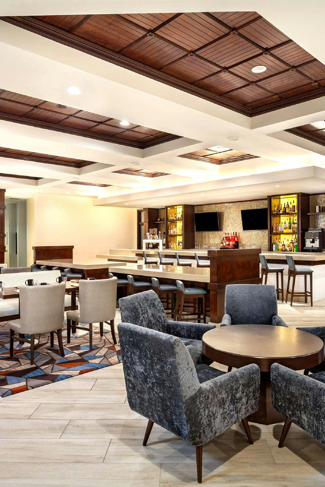 Hotel Fullerton Marriott at California State University photo 2