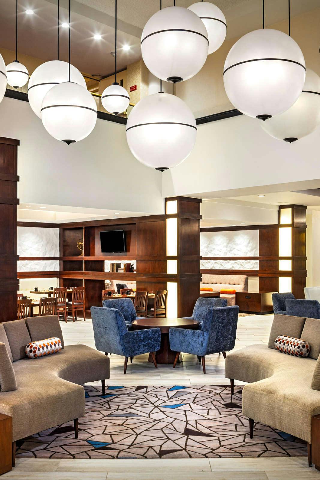 Hotel Fullerton Marriott at California State University photo 3