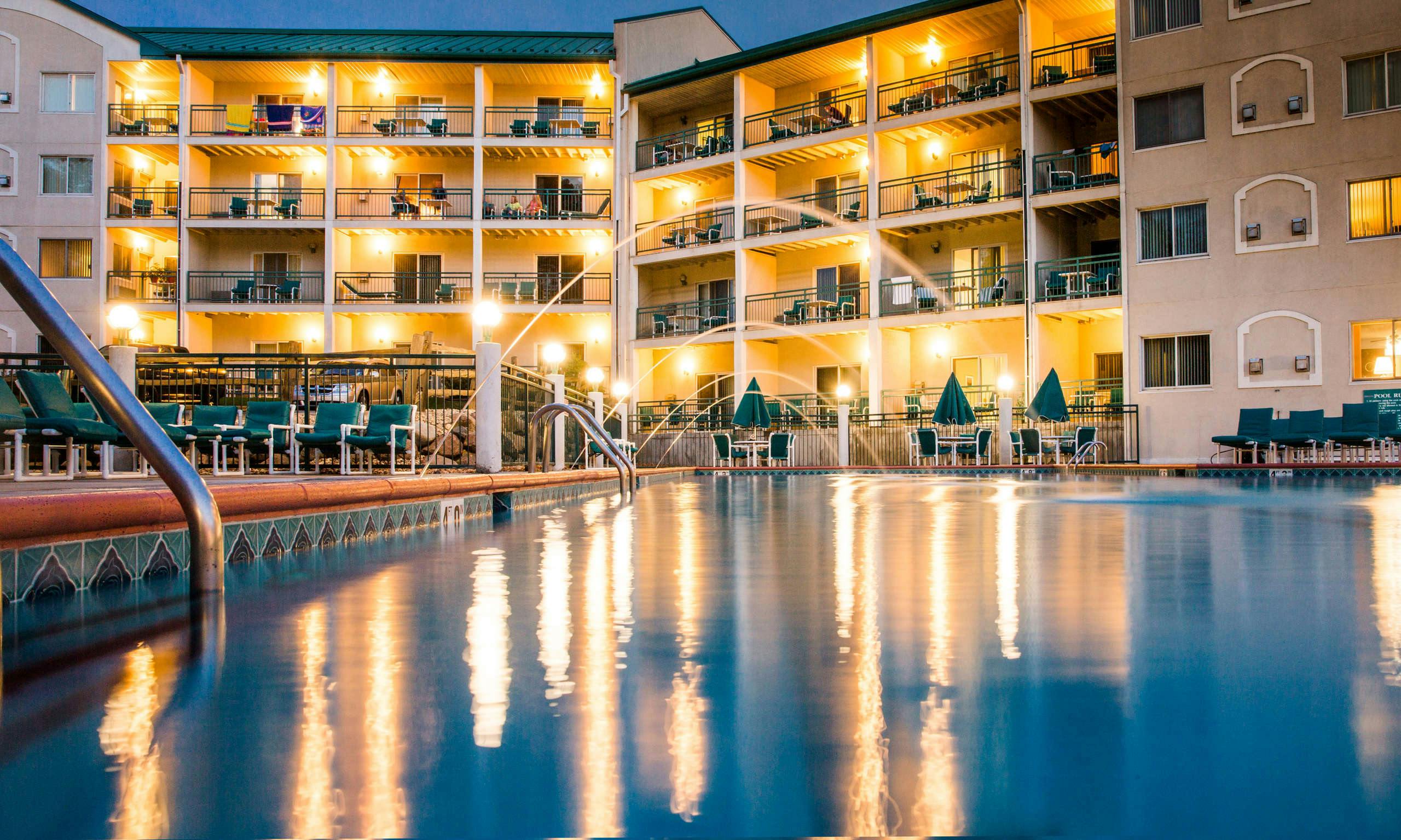 Last Minute Hotel Deals In Lake Geneva Hoteltonight