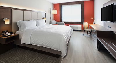 Holiday Inn Express & Suites Lubbock Central - Univ Area