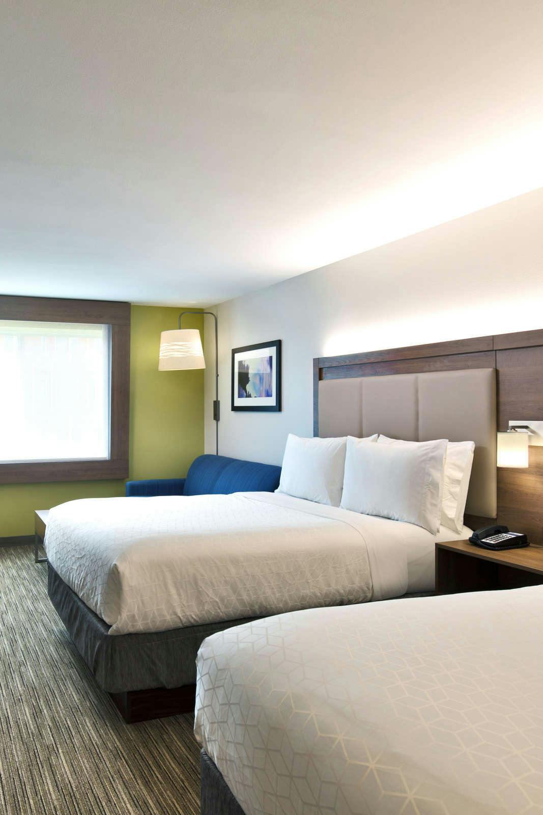 Hotel Holiday Inn Express & Suites Portland Airport - Cascade Station photo 2