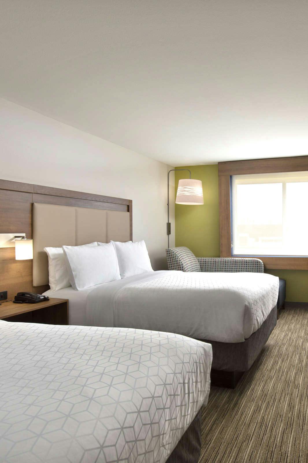 Hotel Holiday Inn Express & Suites Portland Airport - Cascade Station photo 3
