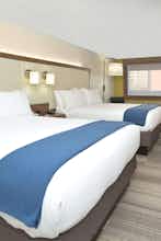 Hotel Holiday Inn Express & Suites Farmers Branch photo 2