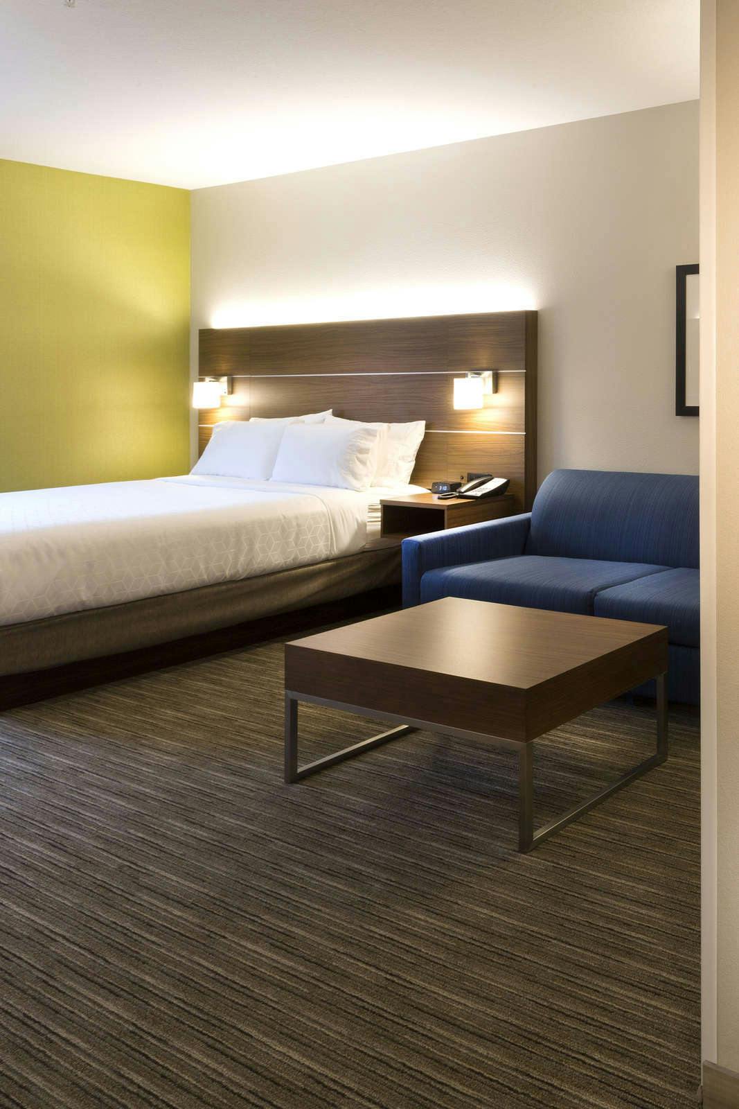 Hotel Holiday Inn Express & Suites Seattle South - Tukwila photo 2