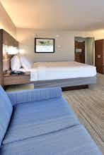 Hotel Holiday Inn Express & Suites Denver Northwest - Broomfield photo 3