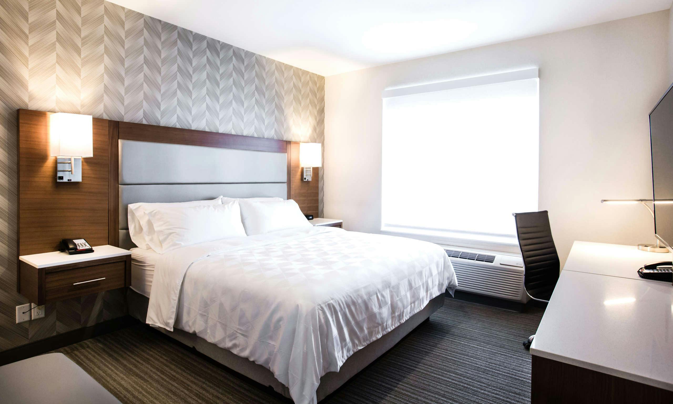 Holiday Inn & Suites Calgary South - Conference Center