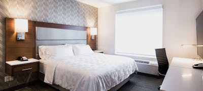 Holiday Inn & Suites Calgary South - Conference Center