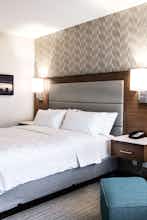 Hotel Holiday Inn & Suites Calgary South - Conference Center photo 4