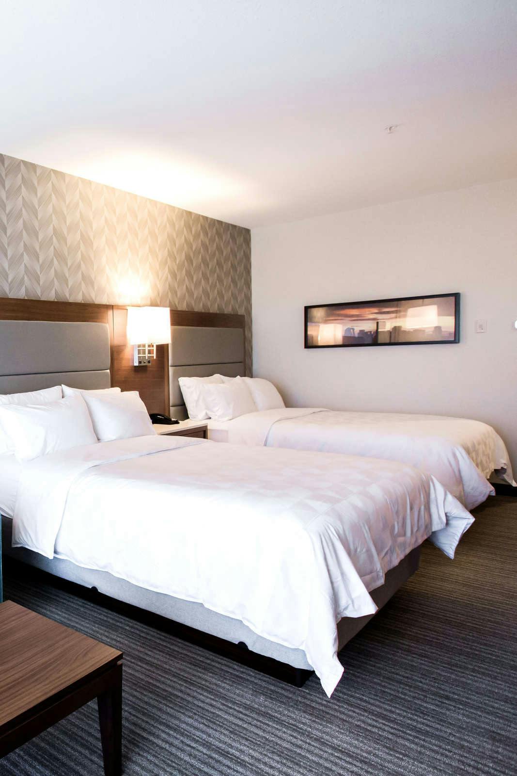 Hotel Holiday Inn & Suites Calgary South - Conference Center photo 5