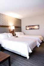 Hotel Holiday Inn & Suites Calgary South - Conference Center photo 5